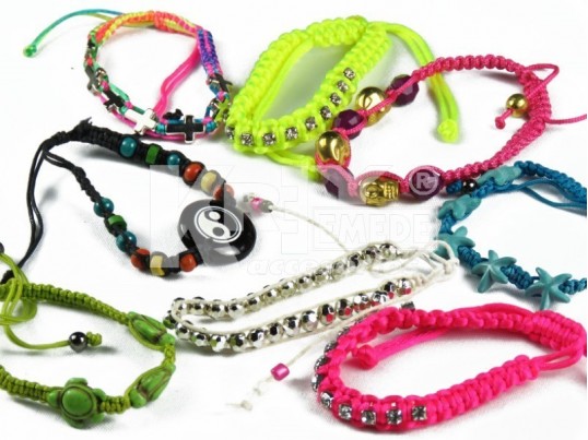 Pulseras surtidas x 60 u.